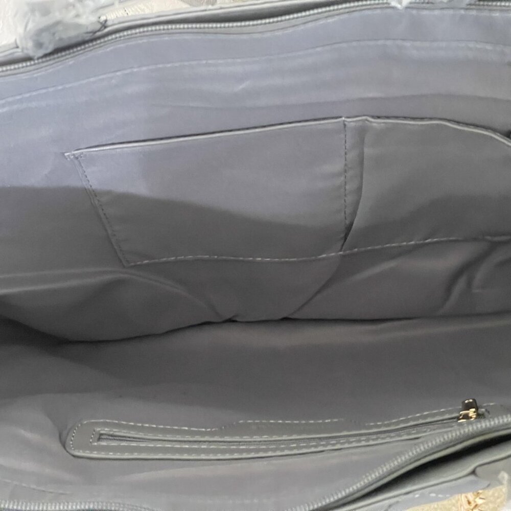 NWT Gilda Paris Gray Quilted Large Tote  MSRP $199 - Picture 4 of 4